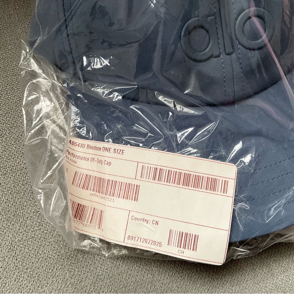 Alo Yoga Performance District Trucker Cap Bluestone - Picture 5 of 8